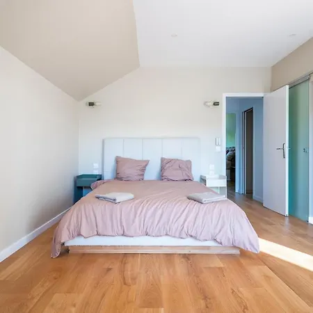 Sompteuse Bord De Marne Joinville